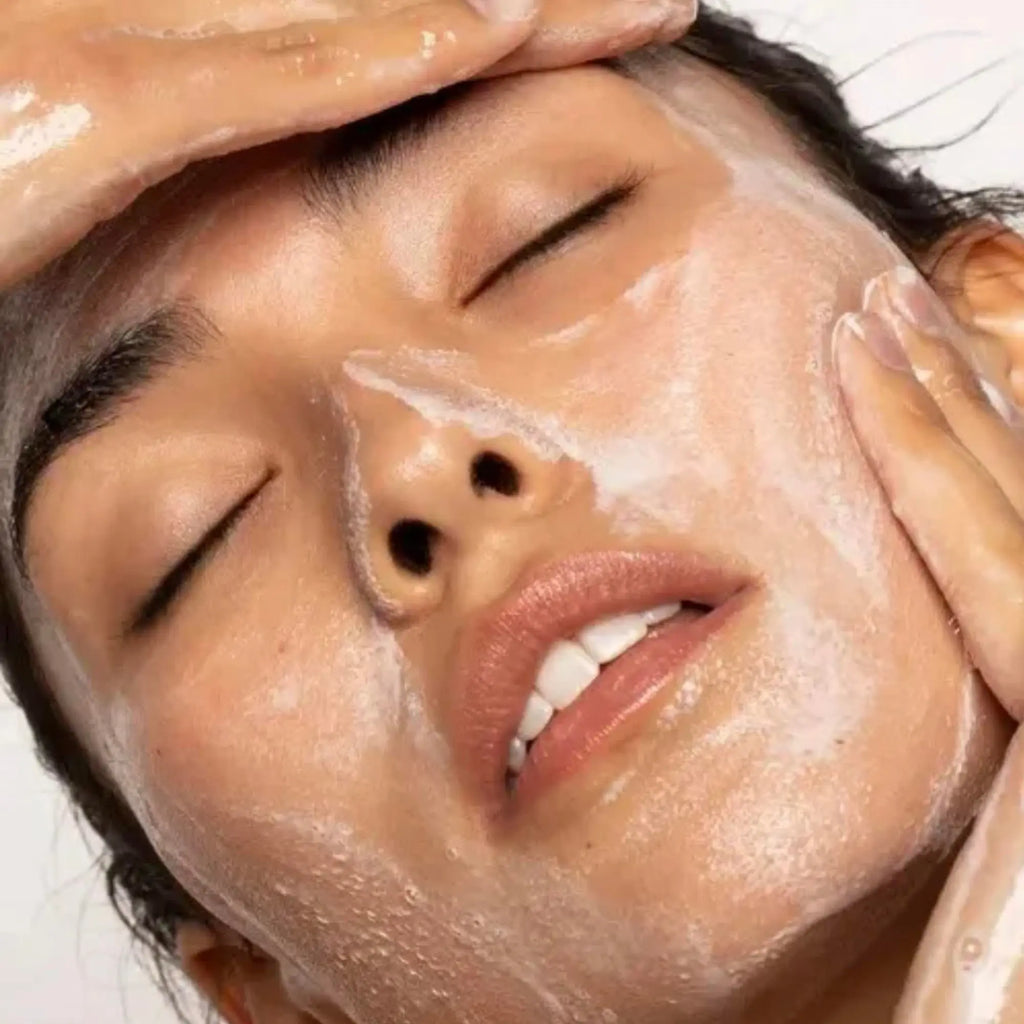Snail Mucin Face Wash Rosie Claire Cosmetics