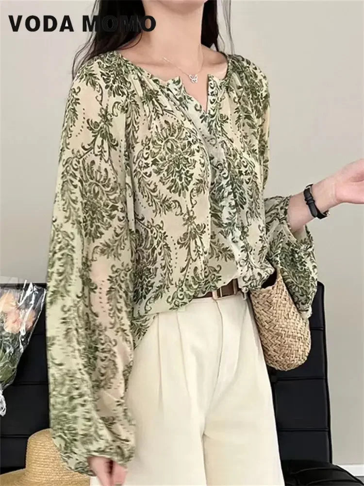 Summer V Neck Lantern Sleeve Loose Blouses Shirts Tops Vintage Boho Floral Print Chiffon Shirts Women's Sunscreen Shirt