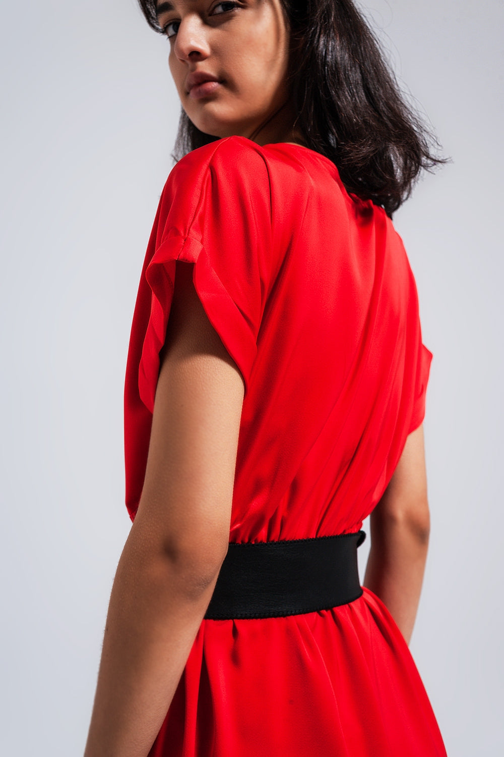 Short Sleeve Satin Maxi Dress in Red Q2